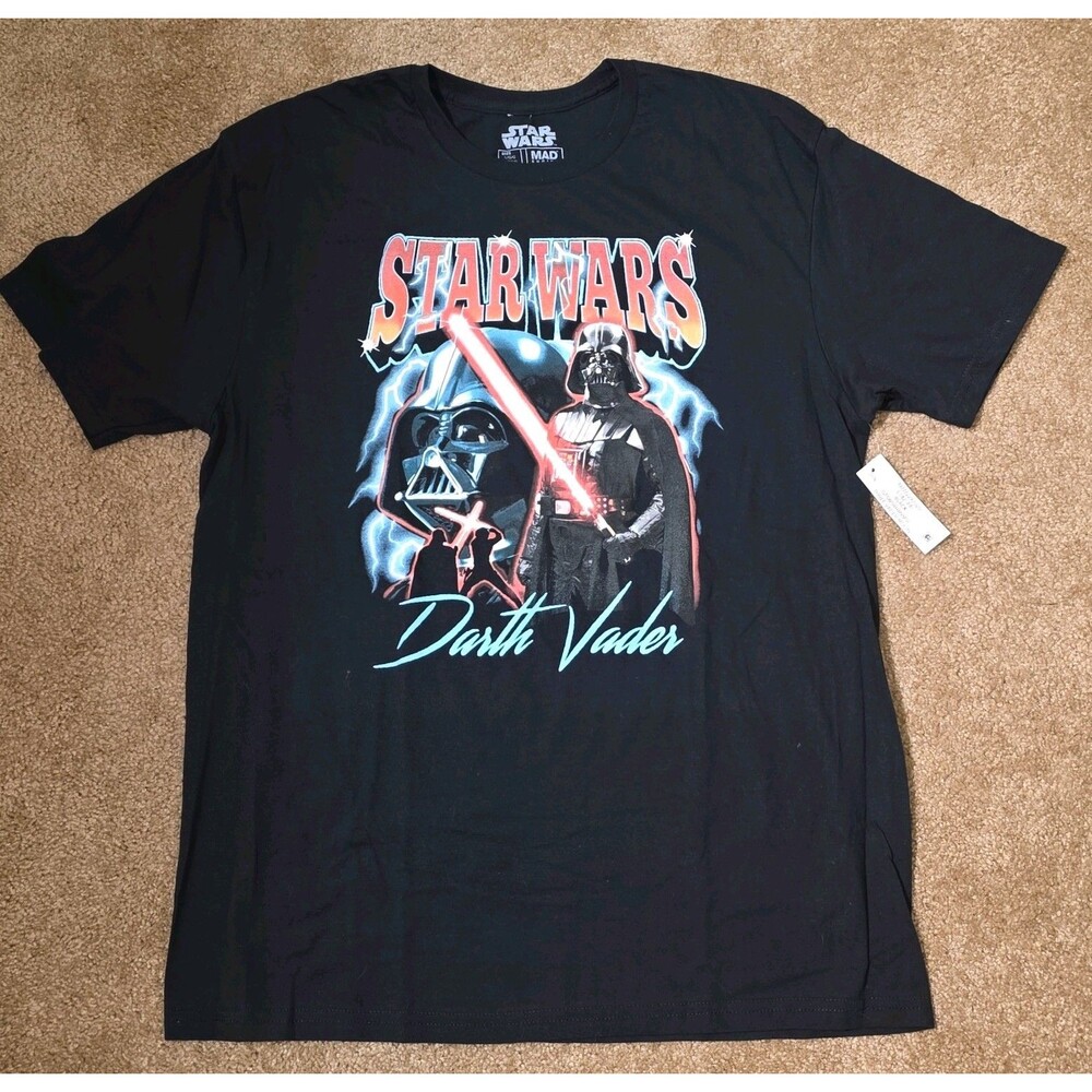 NWT Star Wars Darth Vader Graphic T-shirt Men's LG 42/44 Black Mad Engine